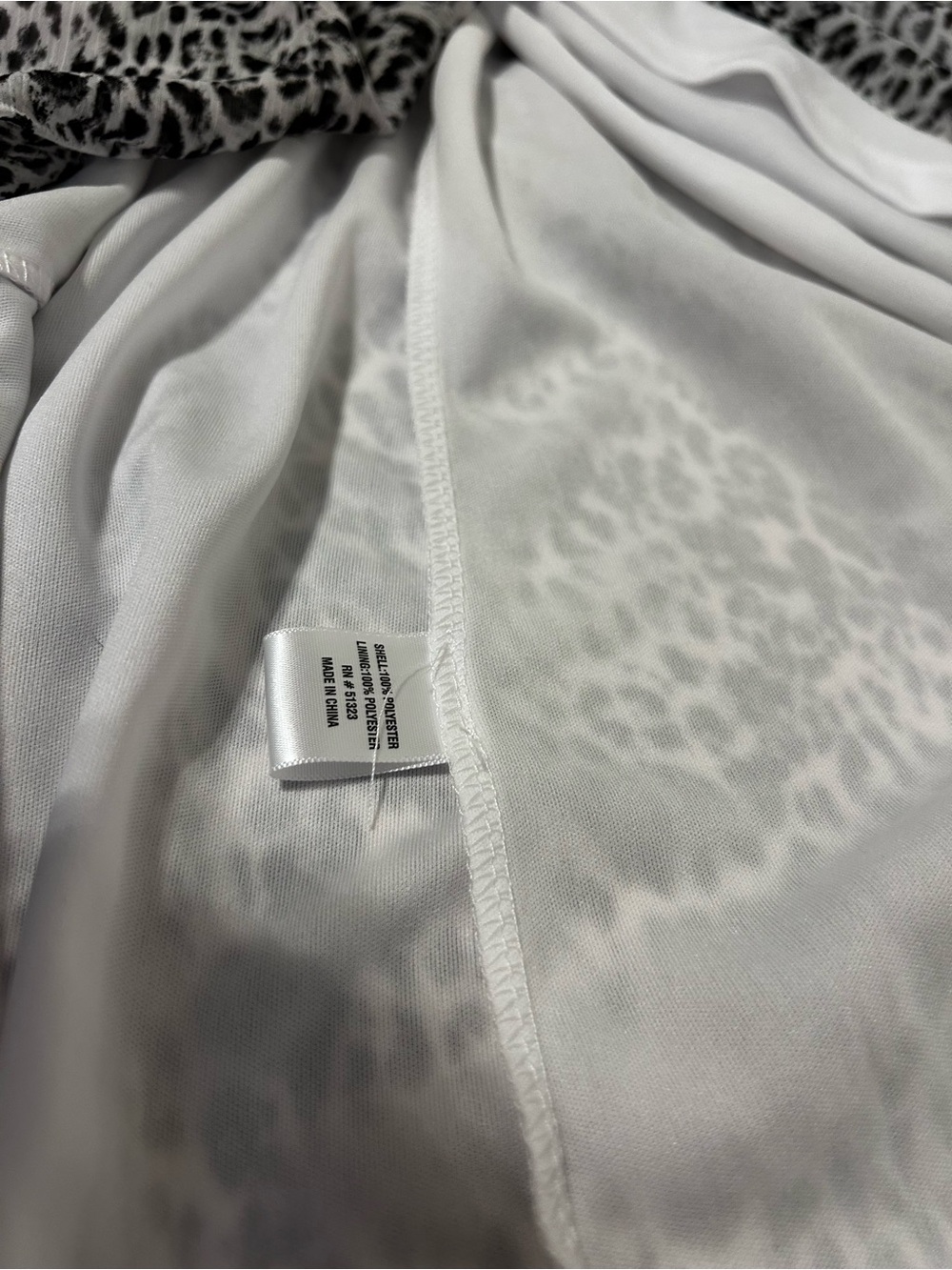 CeCe Black and White Leopard Smocked Neck Ruffle Sleeve Blouse Size M - Picture 9 of 10